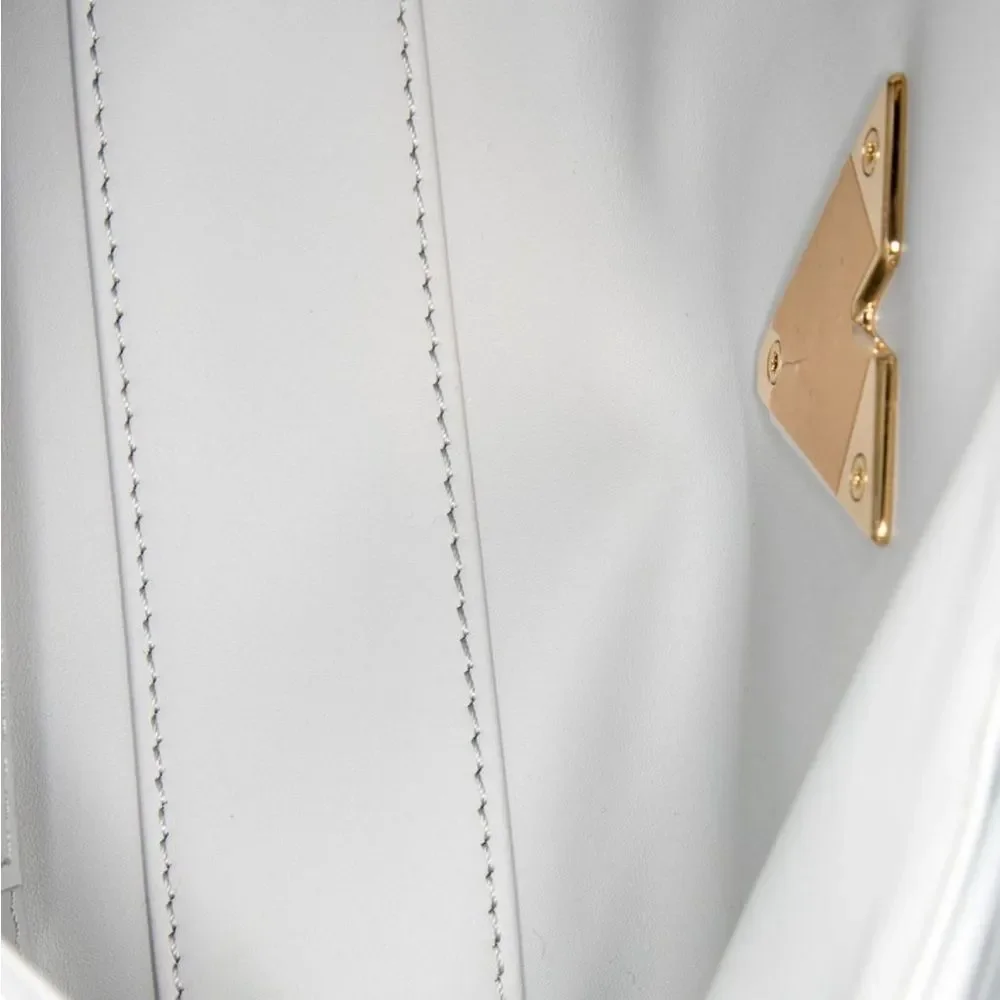 Louis Vuitton Leather GO-14 MM Bag - Picture 4 of 5